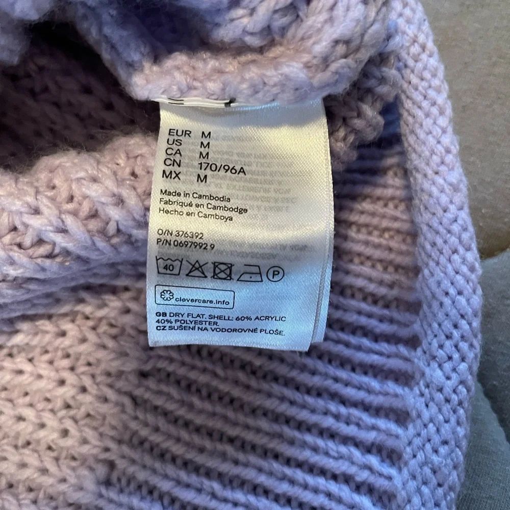 H&M Lavender Knit Sweater - Picture 3 of 6